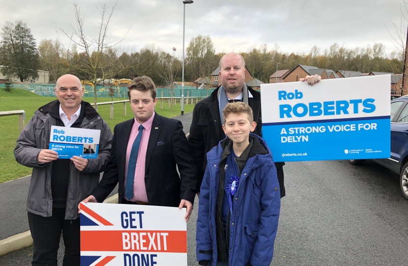 Rob, Paul Davies and a couple of our Young Conservatives.